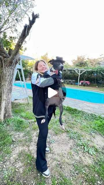 Gokcen Yucekaya (Gina)| Köpek Davranış Uzmanı | Atımın yularını takıp, keçim Gigi ve köpeklerim Panço, Dj, Lady, Panda’yı alıp, özgürce, ormanda yürüyüp, bestilerimle bir arada geçirilen... | Instagram